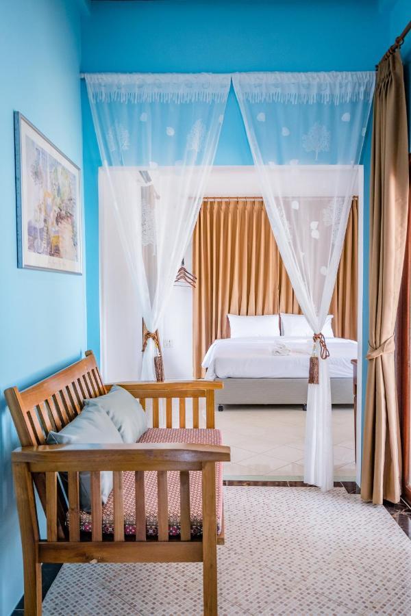The Boutique Khanom Exterior photo